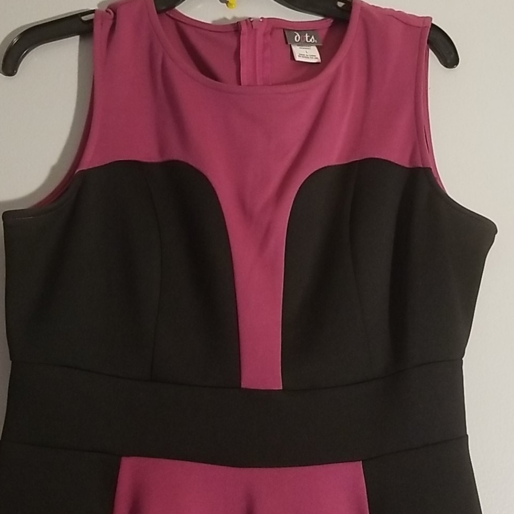Dress - Picture 2 of 3